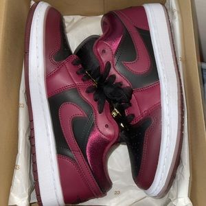 Women low air Jordan 1